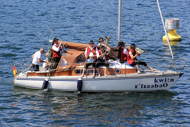 人民领袖｜把最好的精神食粮奉献给人民.